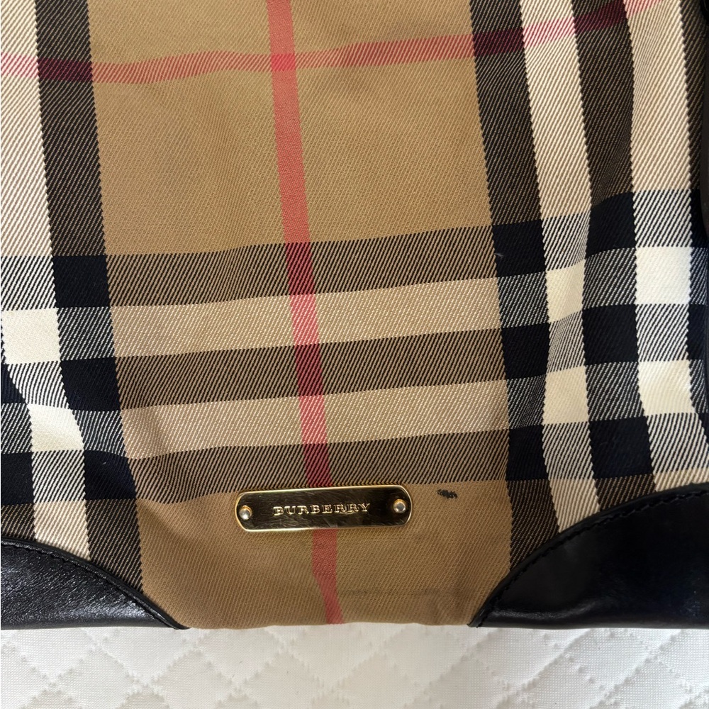 Burberry Tan and Black Tote Bag with Iconic Check Pattern - Picture 3 of 14